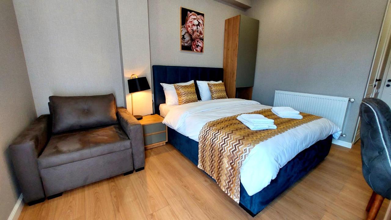 טביליסי Falcon Boutique Hotel מראה חיצוני תמונה