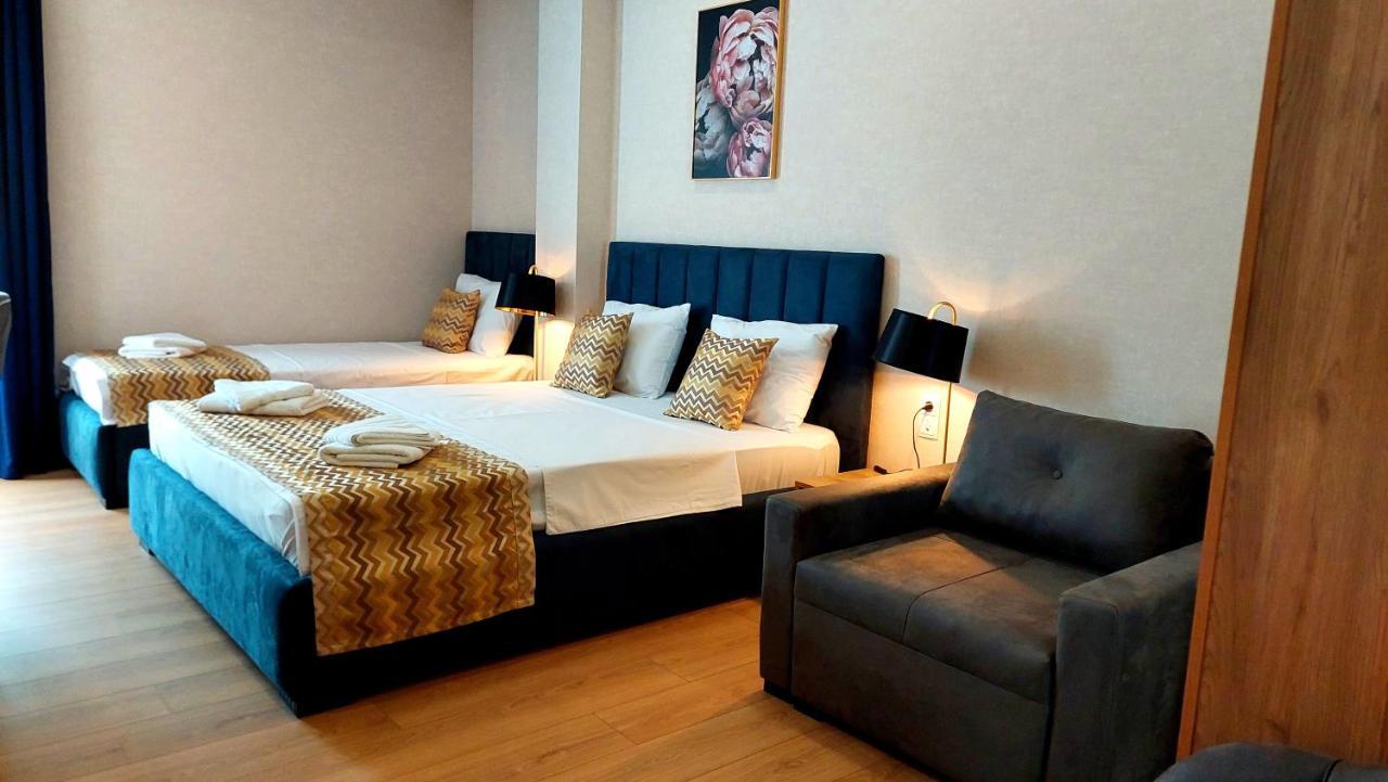 טביליסי Falcon Boutique Hotel מראה חיצוני תמונה