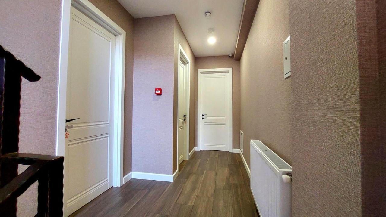 טביליסי Falcon Boutique Hotel מראה חיצוני תמונה