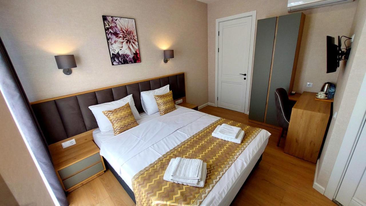 טביליסי Falcon Boutique Hotel מראה חיצוני תמונה