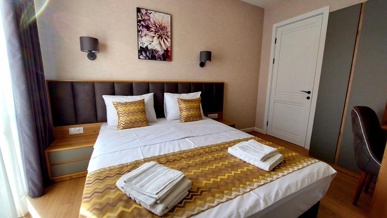 טביליסי Falcon Boutique Hotel מראה חיצוני תמונה