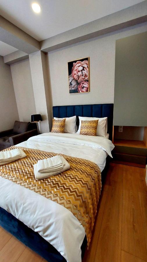 טביליסי Falcon Boutique Hotel מראה חיצוני תמונה