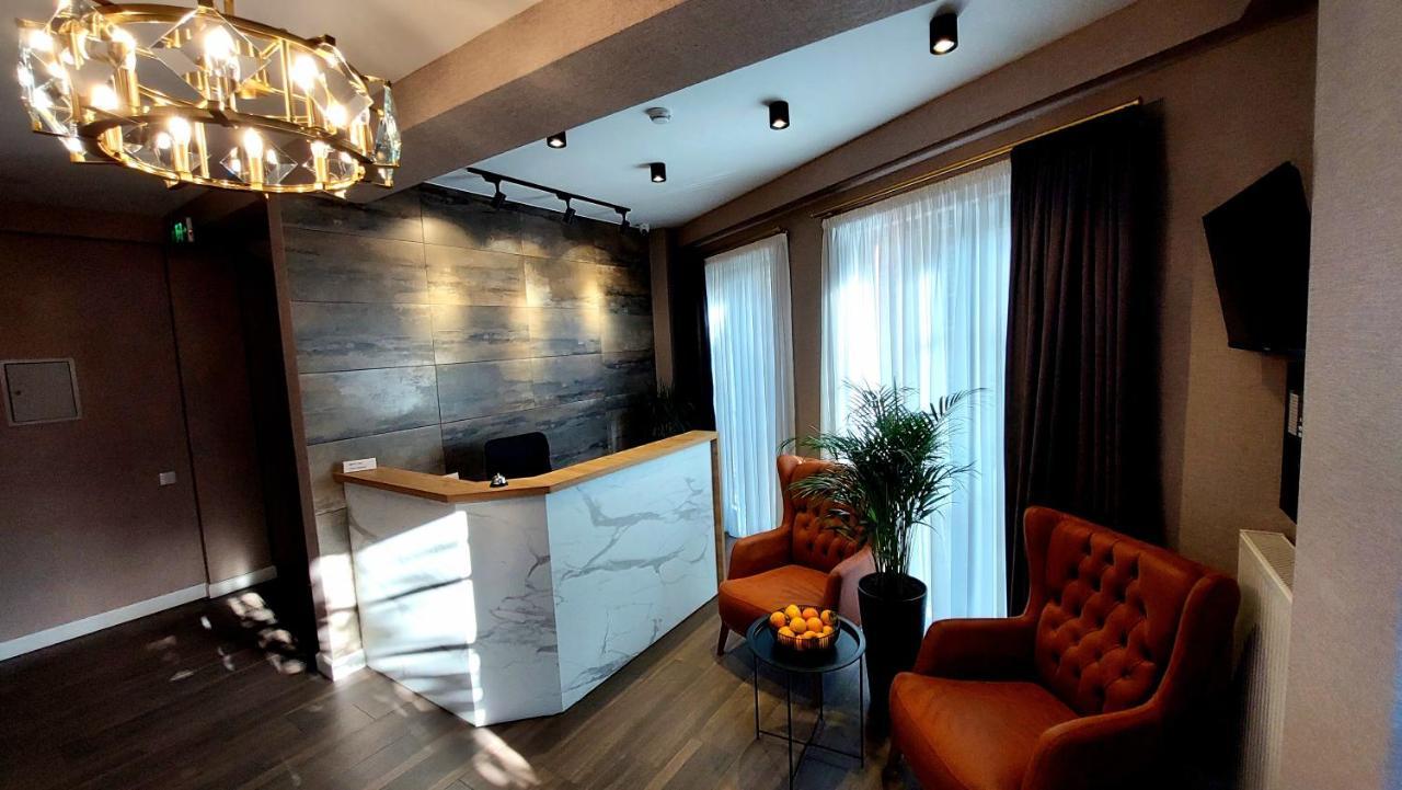 טביליסי Falcon Boutique Hotel מראה חיצוני תמונה